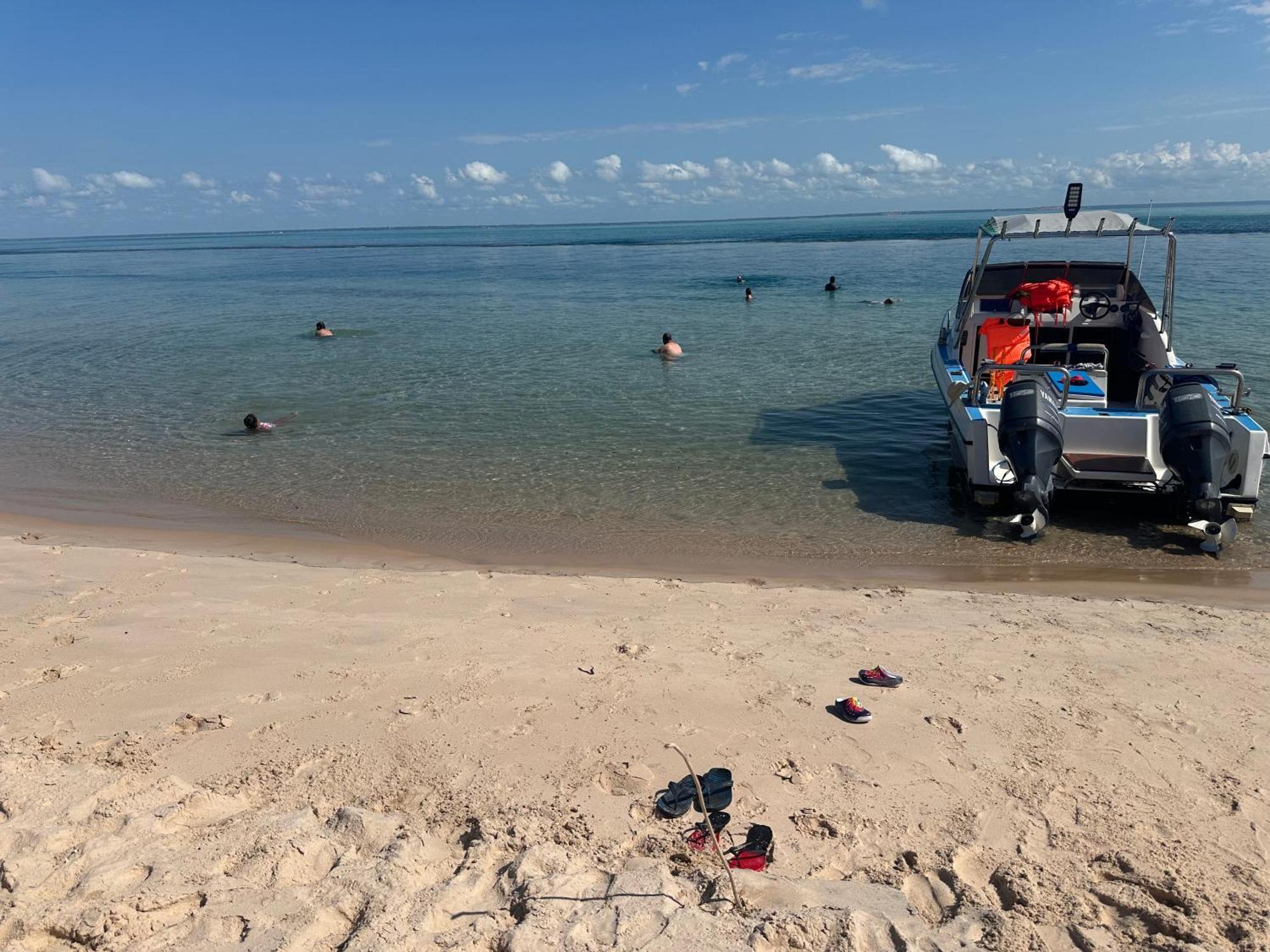 Telvina Beach Lodge 维兰库卢什 外观 照片