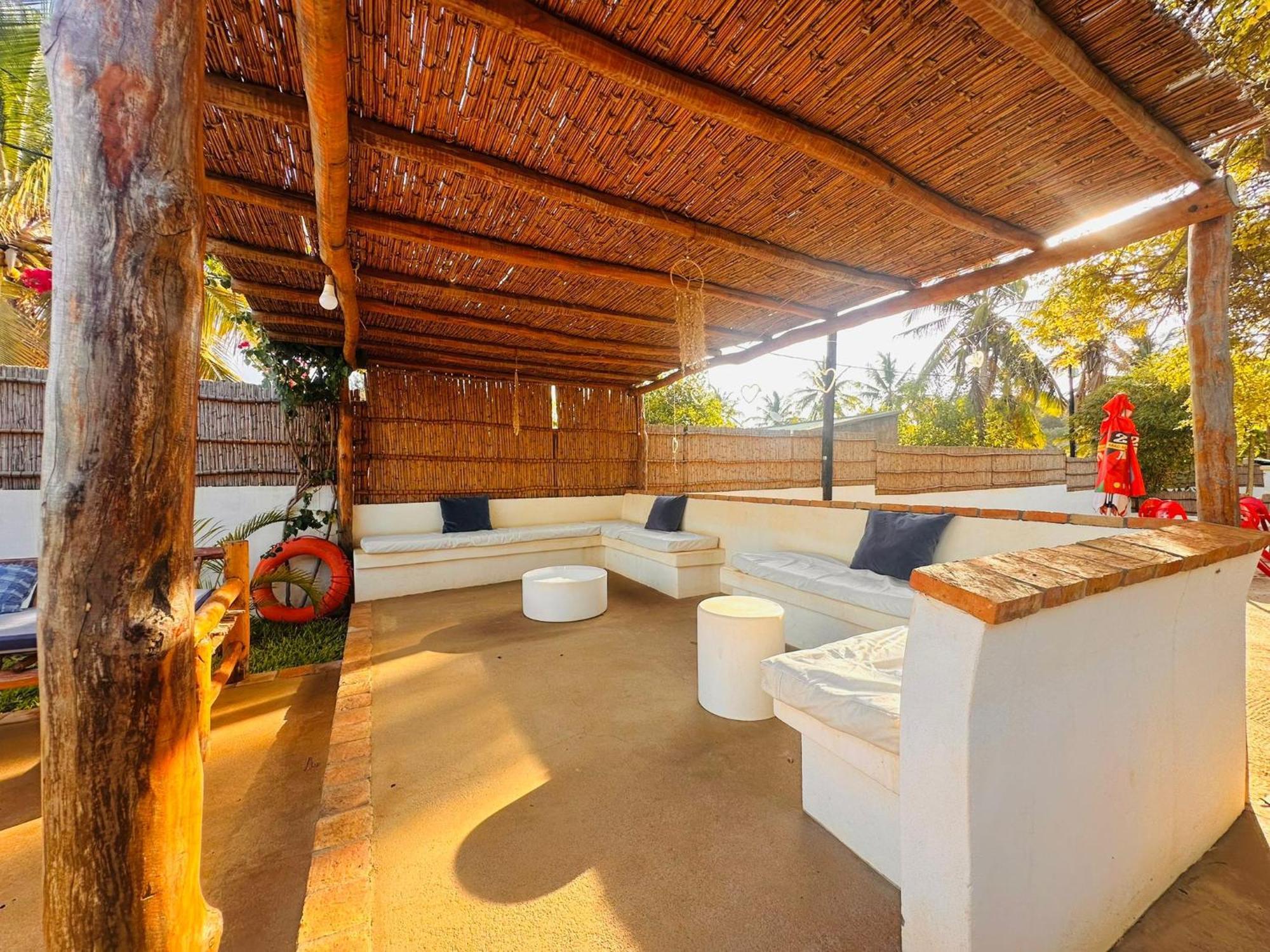Telvina Beach Lodge 维兰库卢什 外观 照片